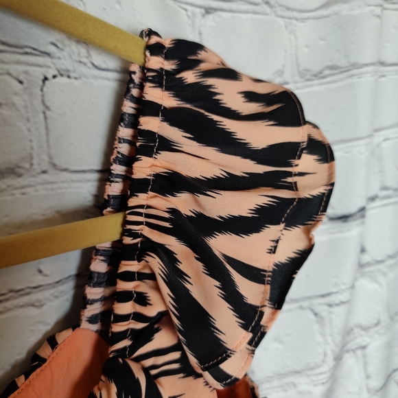 English Factory Tiger Print Ruffle Sleeve Maxi Dress Size Medium NWT - Picture 9 of 11